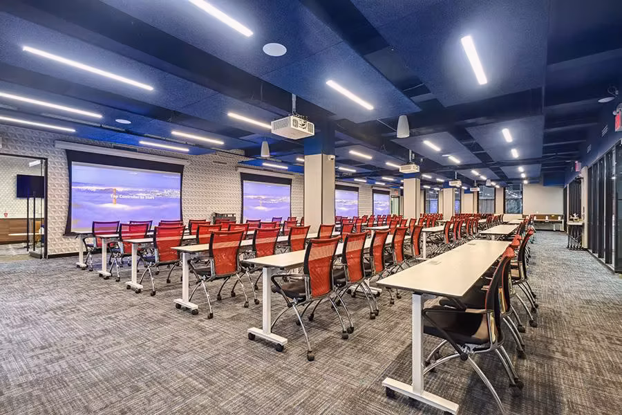 Chelsea Legend Studio, 300-person training room at 159 West 25th Street, Chelsea