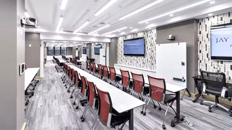 Fashion District Harmony Suite, 200-person training room at 15 West 38th Street, Fashion District