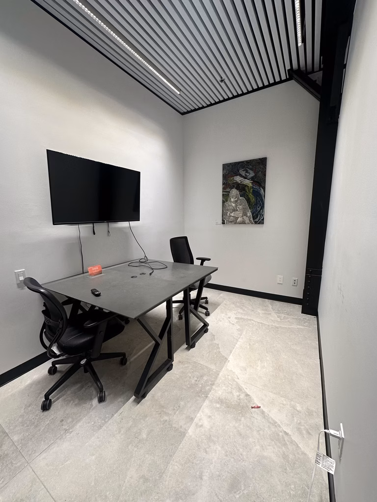 Times Square Energy Room, 4-person meeting room at 240 West 40th Street, Times Square
