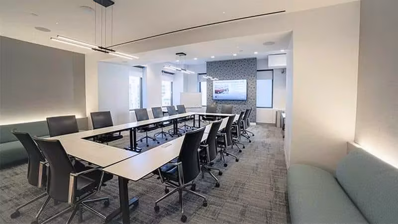 Wall Street Strategy Suite, 36-person training room at 40 Wall Street, Financial District