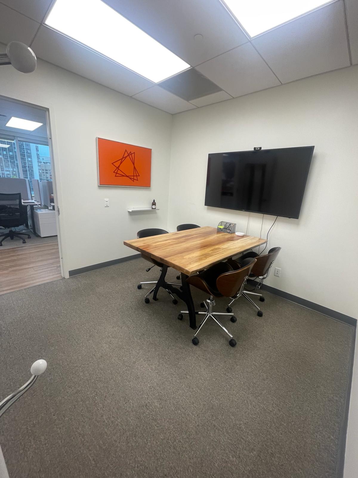 Hamilton Park Collaboration Room training and meeting room